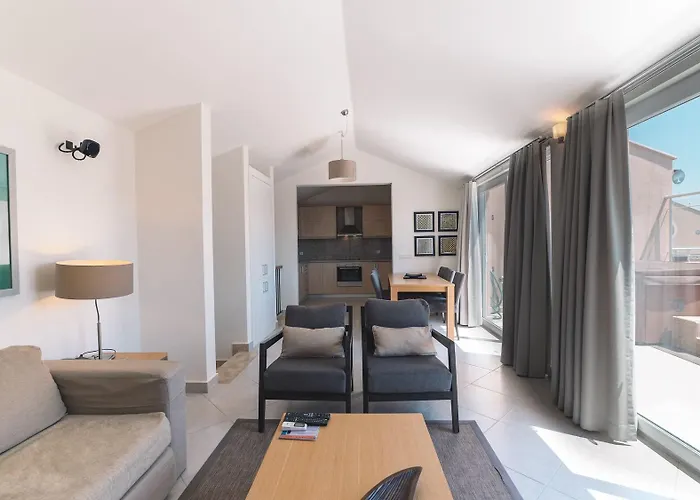 Clc 쿠사다시 골프 앤 스파 호텔