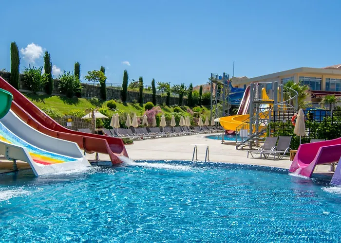 Clc 쿠사다시 골프 앤 스파 호텔