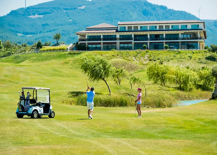 Clc 쿠사다시 골프 앤 스파 5*