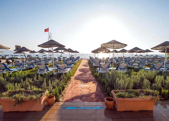 Clc 쿠사다시 골프 앤 스파 5* Soke