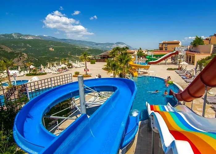 호텔 Clc 쿠사다시 골프 앤 스파 5*