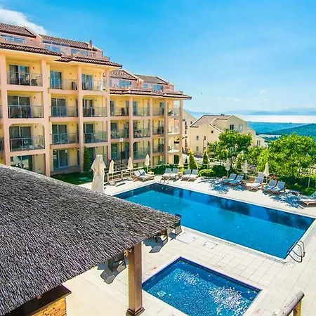 Wyndham Residences Kusadasi Golf And Otel 5*